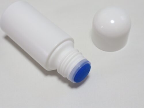 蚊が多い境内には「虫よけ」「虫刺されの薬」