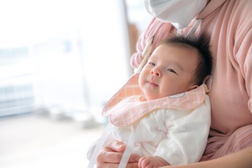 赤ちゃんと機内に持ち込みたいもの