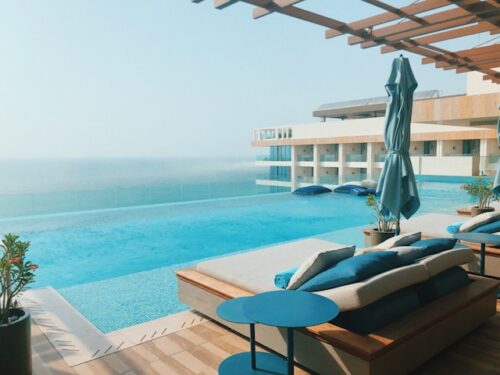 ジャングリア近くのおすすめホテル