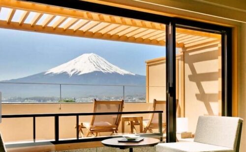 秀峰閣 湖月