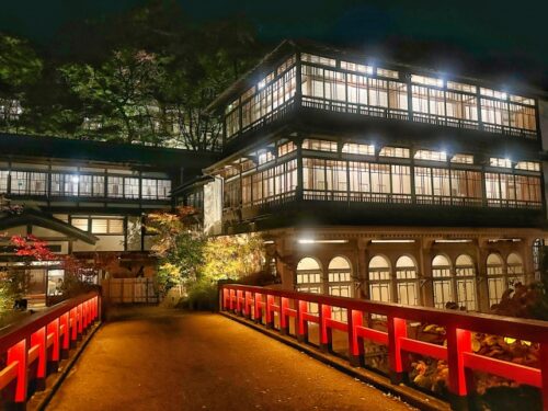 四万温泉 積善館