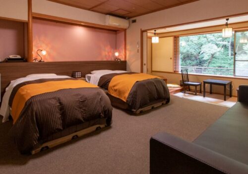 四万やまぐち館
