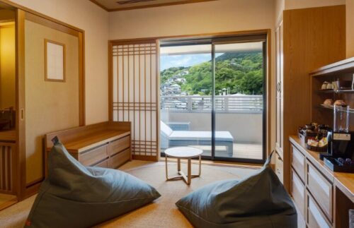 御宿 敷島館